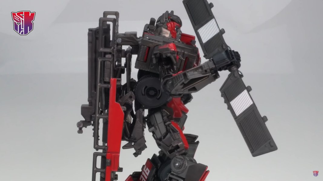 Studio Series 61 Sentinel Prime Video Review And Images  (19 of 20)